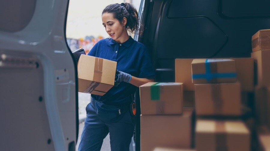 Female delivery a shipment 